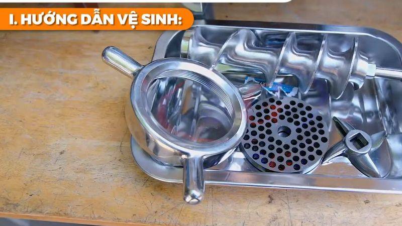 cách vệ sinh máy xay thịt